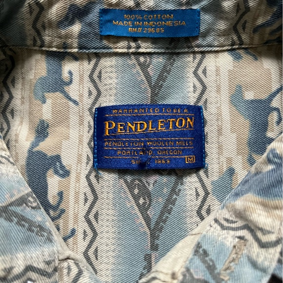 Pendleton size medium pearl snap men’s shirt - Picture 3 of 3